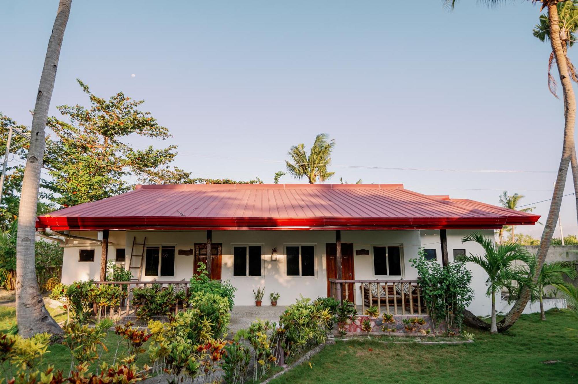 Polaris Beach And Dive Resort Inc Loon Exterior photo